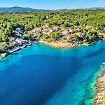 アパート By The Sea Basina, Hvar - 11817 *