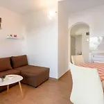 By The Sea Basina, Hvar - 11817 アパート Vrbanj