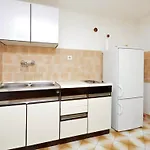 アパート By The Sea Basina, Hvar - 11817 *